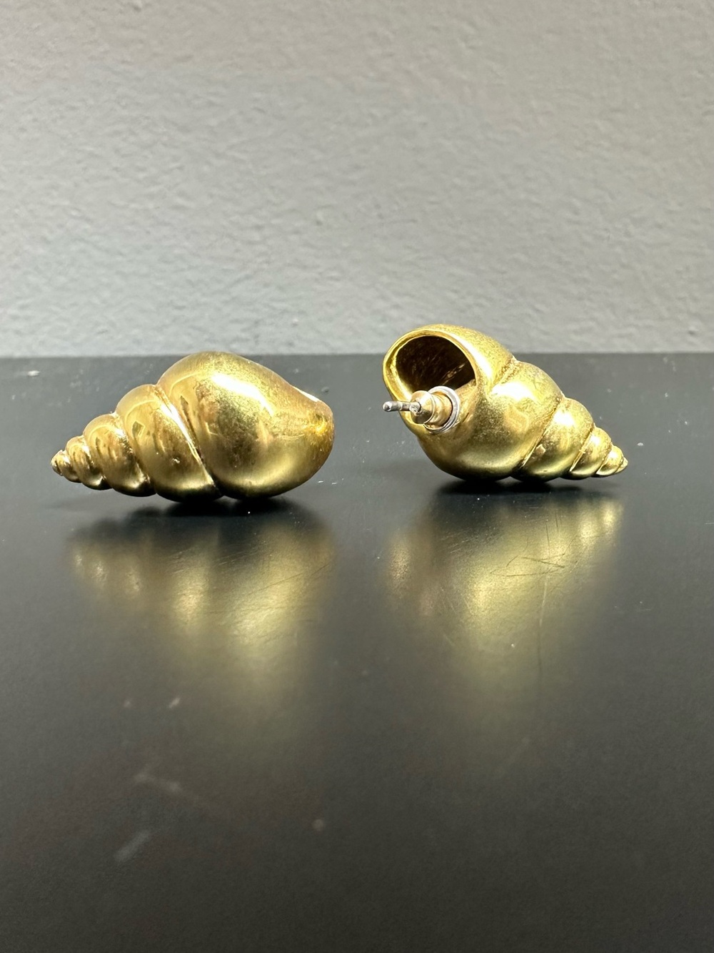 Vintage Gold Shell Stud Earrings